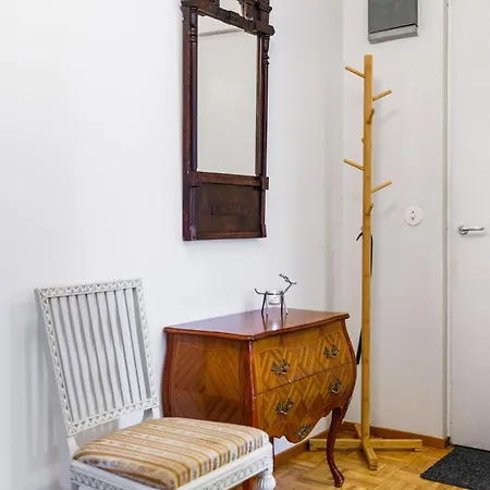 Arctic Wooden Apartment Rovaniemi